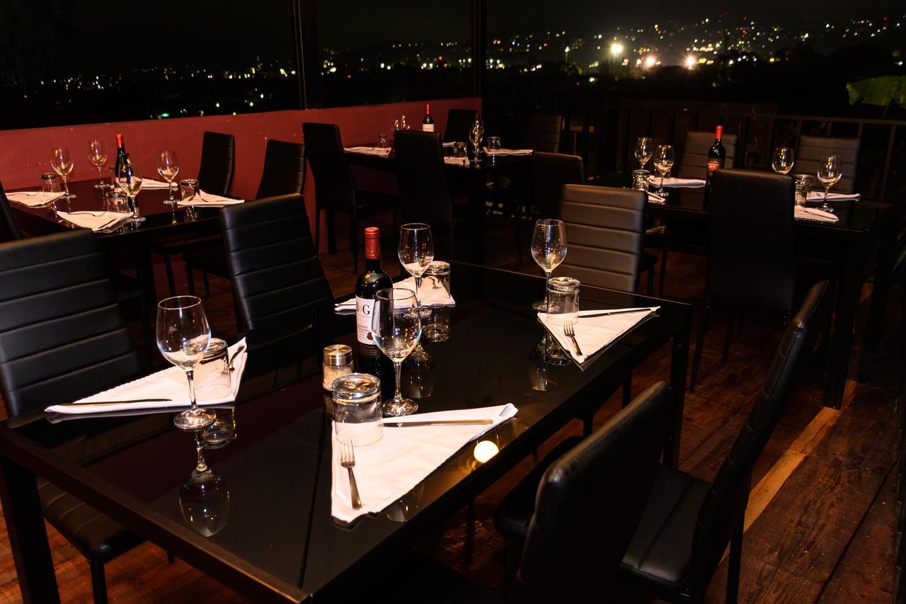 Laurentia Hotel Boutique San Salvador Exterior photo